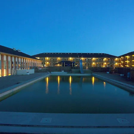 Inviting In Apartment *