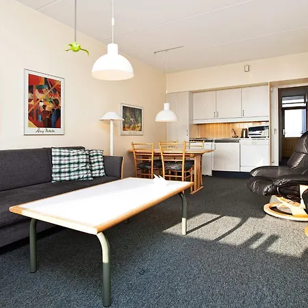 Apartment Inviting In *